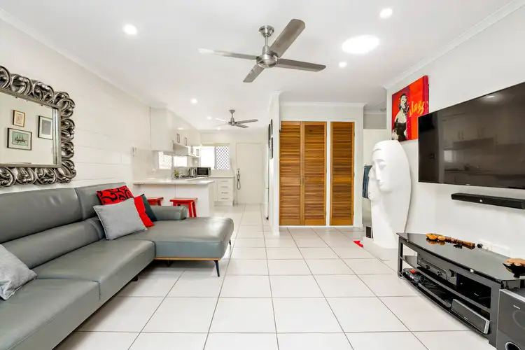 6/36-38 Old Smithfield Road, Freshwater QLD 4870