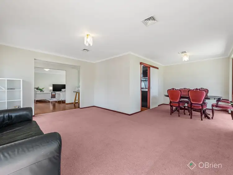 Fifth view of Homely house listing, 10 Laverock Court, Taylors Lakes VIC 3038