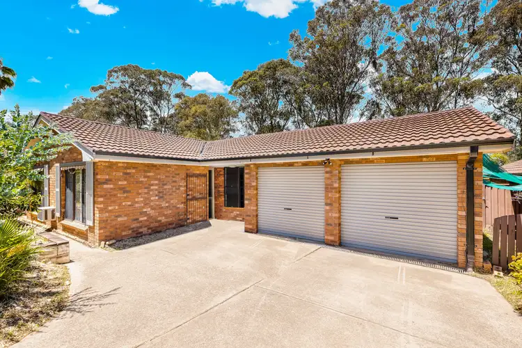 6 Fallon Close, Quakers Hill NSW 2763
