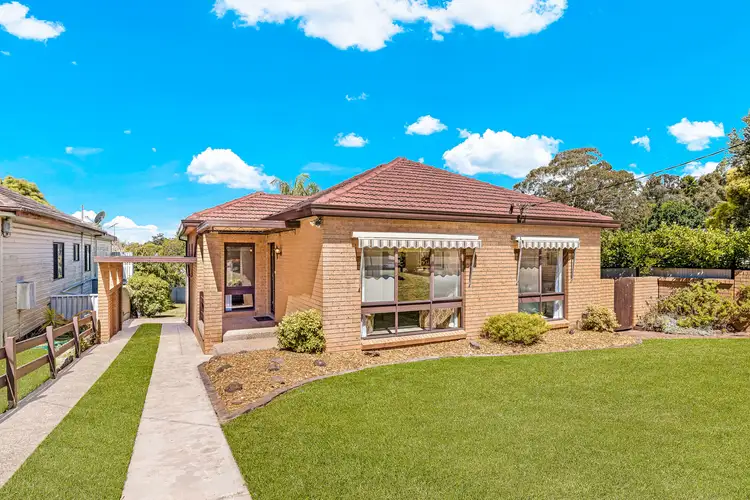 15 Lennox Street, Old Toongabbie NSW 2146