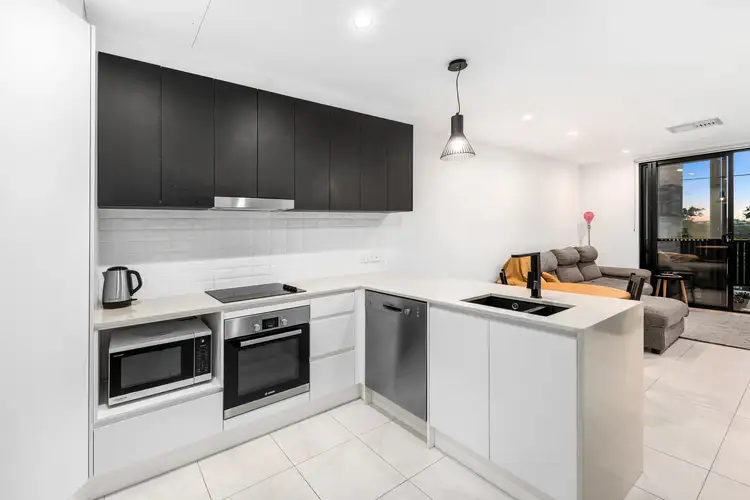 Second view of Homely unit listing, 2/24 Pollock Street, Balmoral QLD 4171