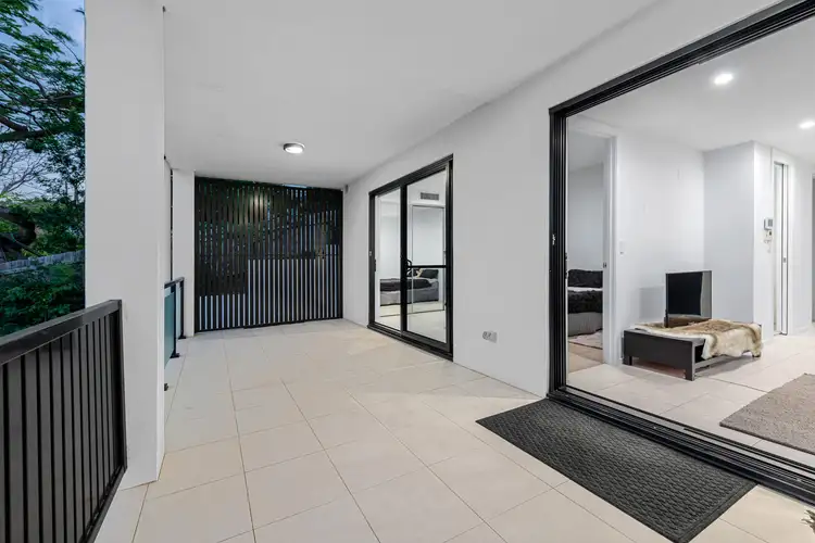 Fifth view of Homely unit listing, 2/24 Pollock Street, Balmoral QLD 4171