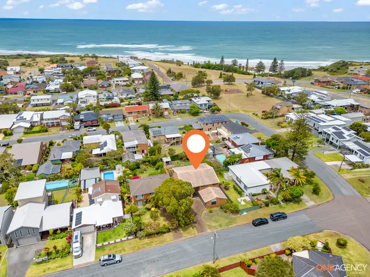 4 Pacific Street, Caves Beach NSW 2281