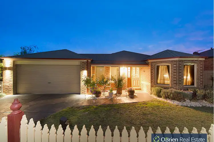 45 Parkwood Avenue, Narre Warren South VIC 3805
