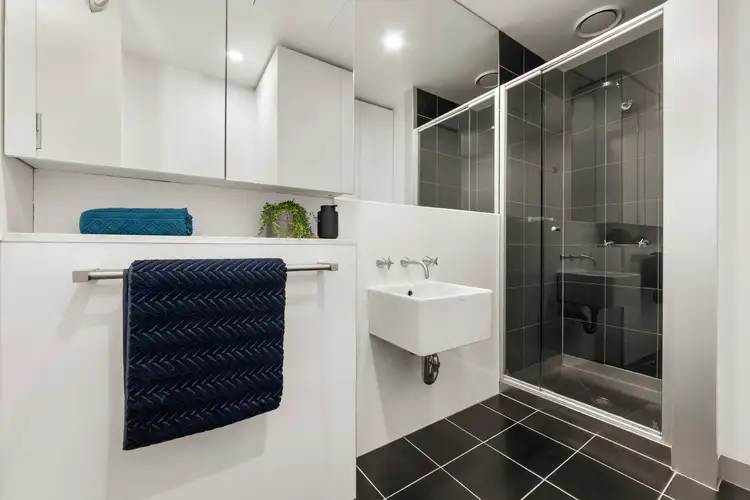 Fifth view of Homely apartment listing, 33/4 Victoria Street, Windsor VIC 3181