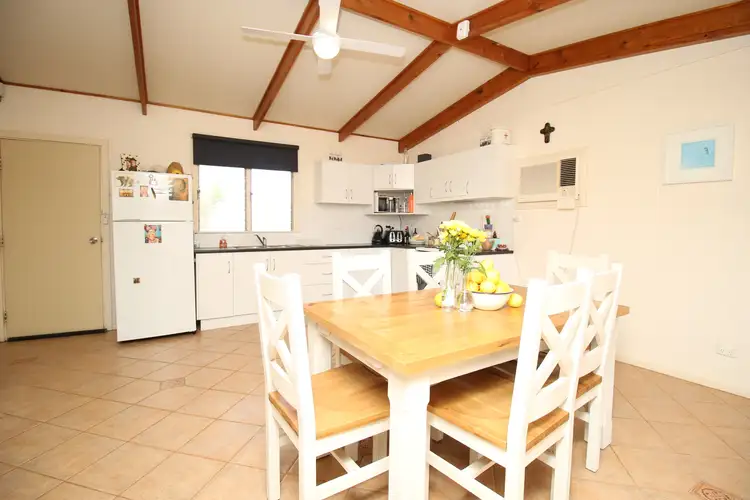 1662 Cottage 2 Bookpurnong Road