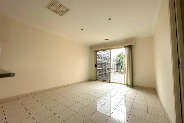 Fifth view of Homely villa listing, 1/77 Allenby Road, Hillside VIC 3037