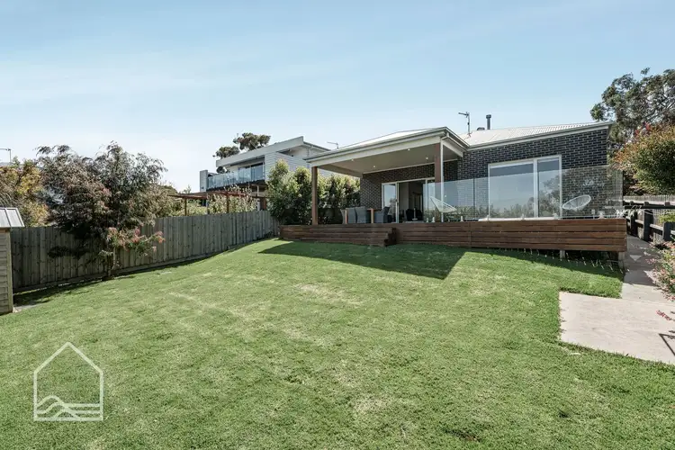6B Mallaluka Avenue, Ocean Grove VIC 3226