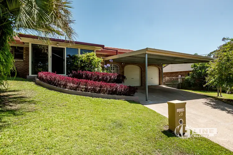 38 Cunningham Crescent
