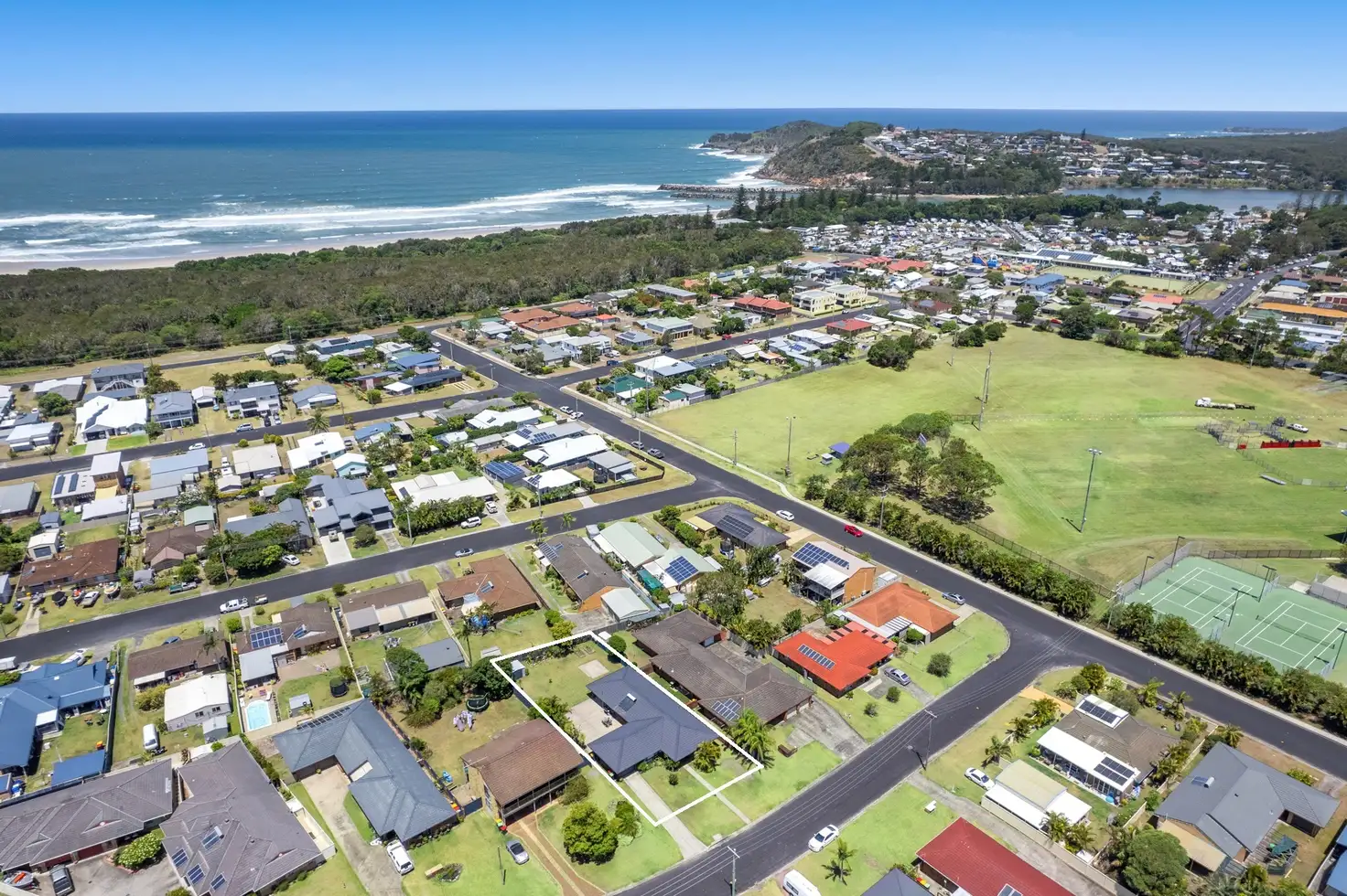 Main view of Homely house listing, 6 Fern Place, Evans Head NSW 2473