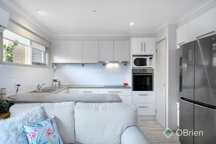 Fourth view of Homely unit listing, 2/15-19 Cricklewood Avenue, Frankston VIC 3199