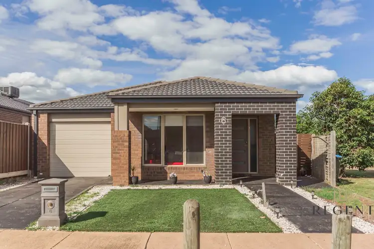 6 Lapwing Close