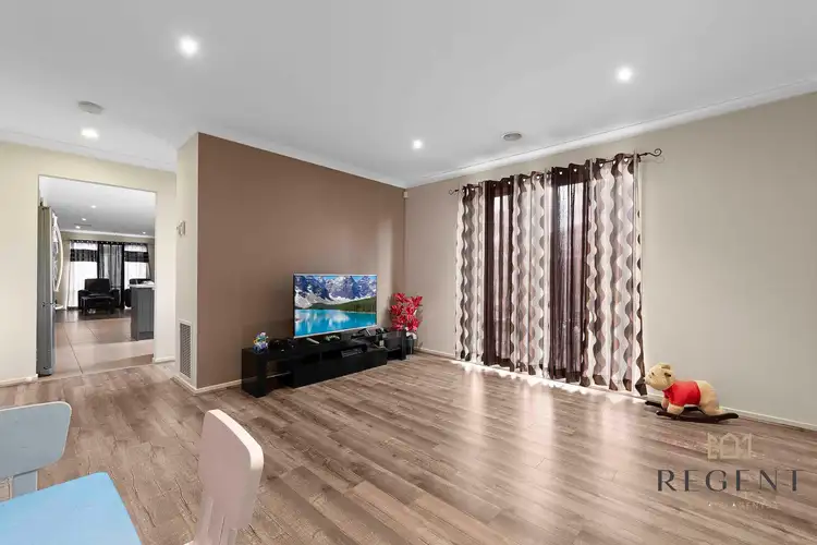 Third view of Homely house listing, 6 Lapwing Close, Williams Landing VIC 3027