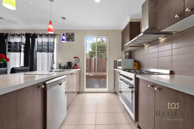 Fifth view of Homely house listing, 6 Lapwing Close, Williams Landing VIC 3027