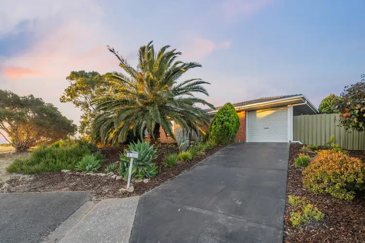 Second view of Homely house listing, 5 Byron Court, Huntfield Heights SA 5163