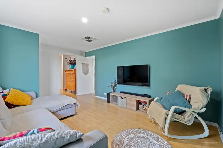 Fifth view of Homely house listing, 5 Byron Court, Huntfield Heights SA 5163