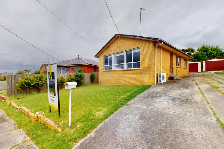 10 McInnes Crescent, Churchill VIC 3842