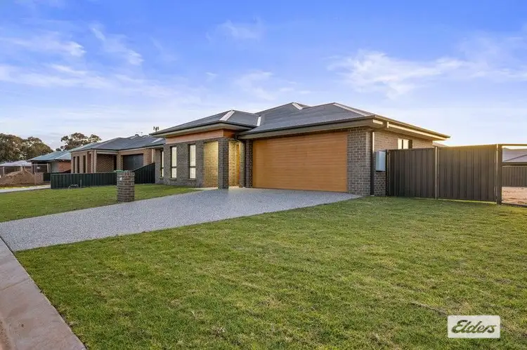 17 Marie Court, Howlong NSW 2643
