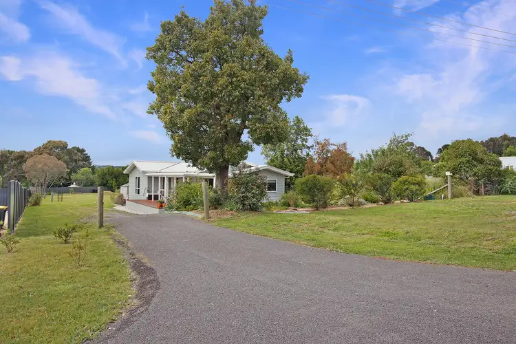 60 Biala Street, Gunning NSW 2581