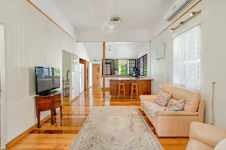 317 McLeod Street, Cairns North QLD 4870