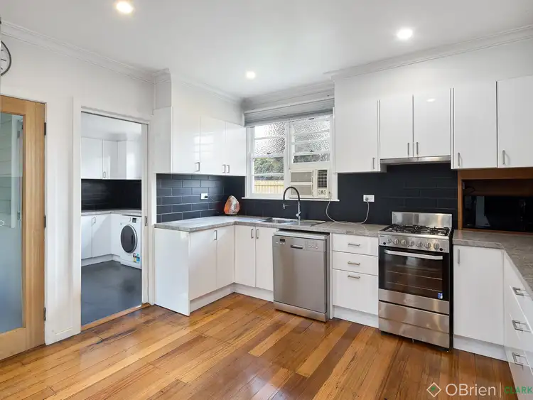Fourth view of Homely house listing, 3 Ronalds Court, Drouin VIC 3818