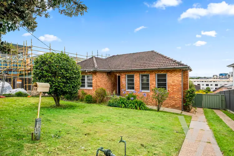 Sixth view of Homely house listing, 18 Light Street, Bar Beach NSW 2300