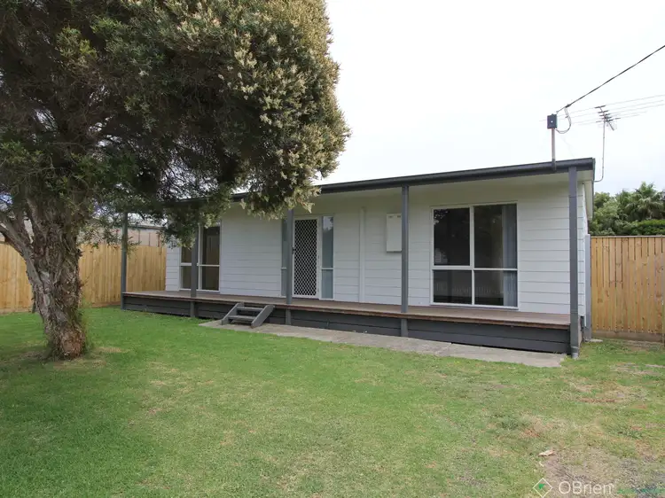 2 Summerhays Avenue