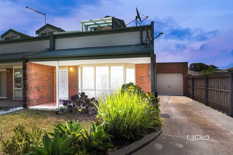 8/100 Taylors Road