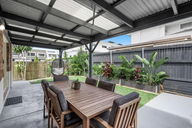 Sixth view of Homely townhouse listing, 2/8 Drayton Terrace, Wynnum QLD 4178