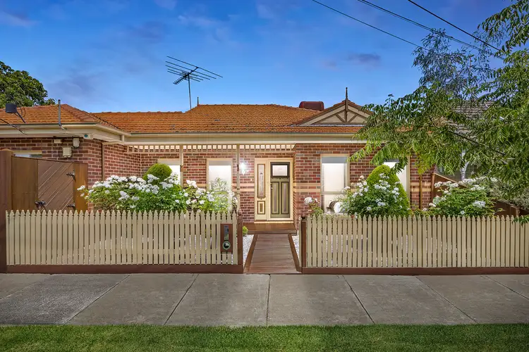 1 Albion Street, Kingsville VIC 3012