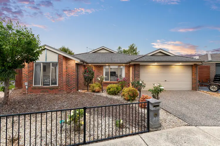 47 Fallingwater Drive, Pakenham VIC 3810