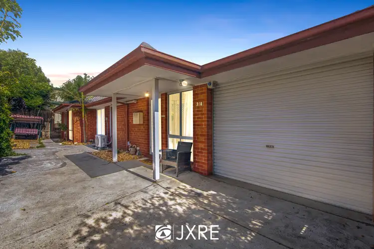2/4 Claudel Street, Oakleigh East VIC 3166