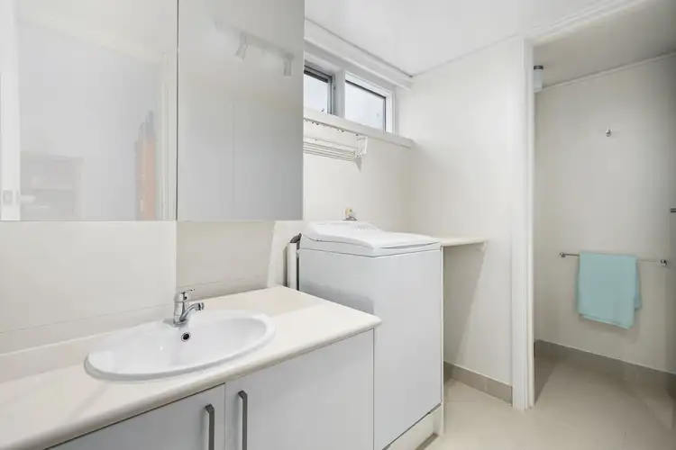 Sixth view of Homely unit listing, 18/5 Grandview Grove, Hawthorn East VIC 3123