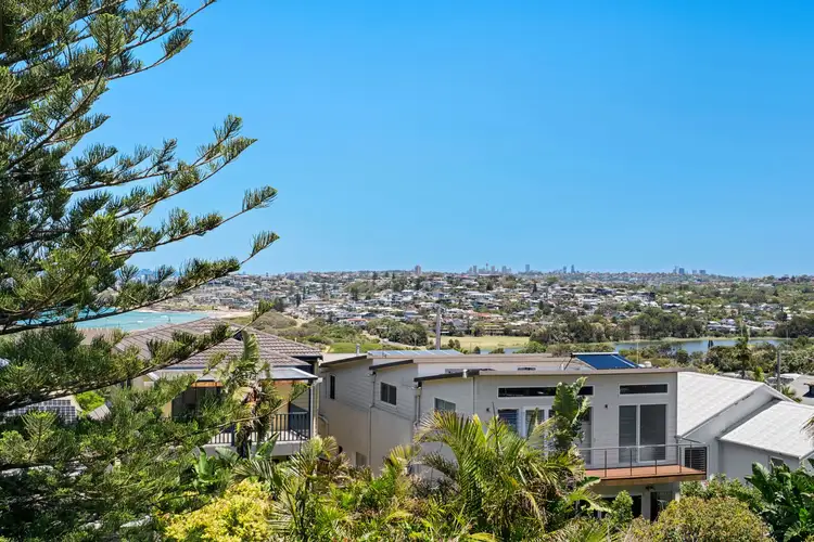 25 Headland Road, North Curl Curl NSW 2099