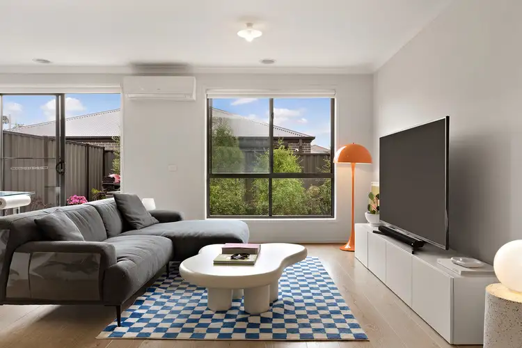 Fifth view of Homely house listing, 12 Cudgerie Close, Craigieburn VIC 3064