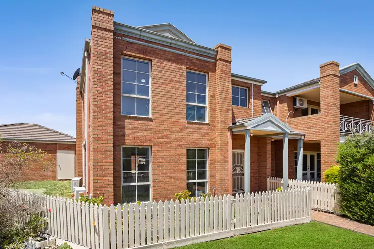 2 Wattletree Drive, Taylors Hill VIC 3037