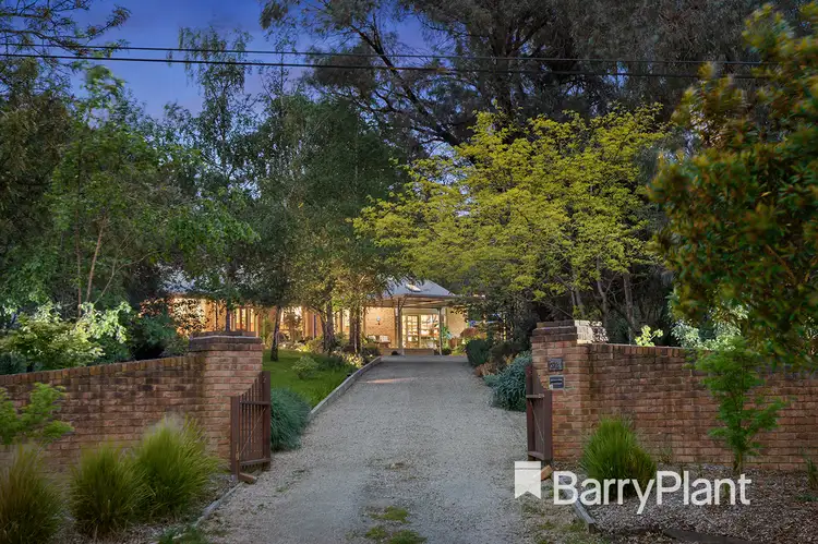 32 Bell Street, Seville VIC 3139