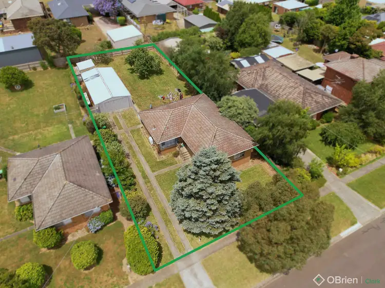 14 Darnum Street, Drouin VIC 3818