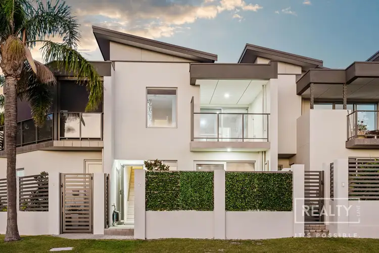 2/2 Ruthven Place, Duncraig WA 6023