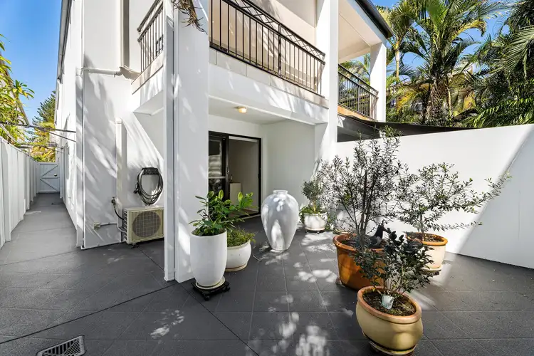 Sixth view of Homely villa listing, 2/21 Venice Street, Mermaid Beach QLD 4218