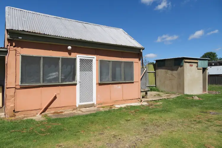 3/229 George Street, Bathurst NSW 2795