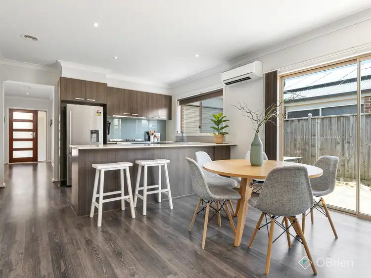 52 Glenelg Street, Clyde North VIC 3978