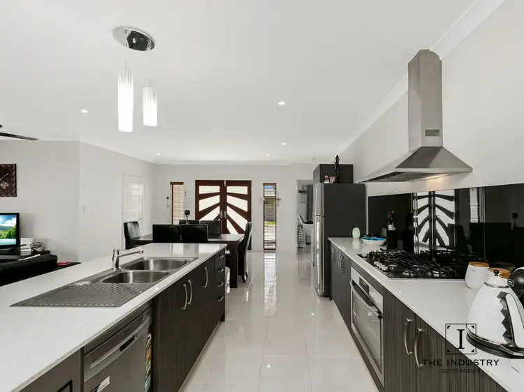 2 Chandos Brace, Smithfield QLD 4878