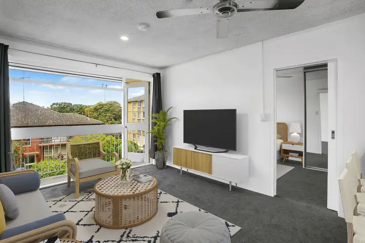 9/3 Grafton Crescent, Dee Why NSW 2099