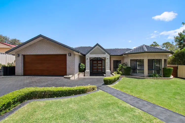 2 Carlisle Close, Niagara Park NSW 2250