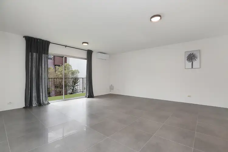 Second view of Homely apartment listing, 2/94 Racecourse Road, Ascot QLD 4007
