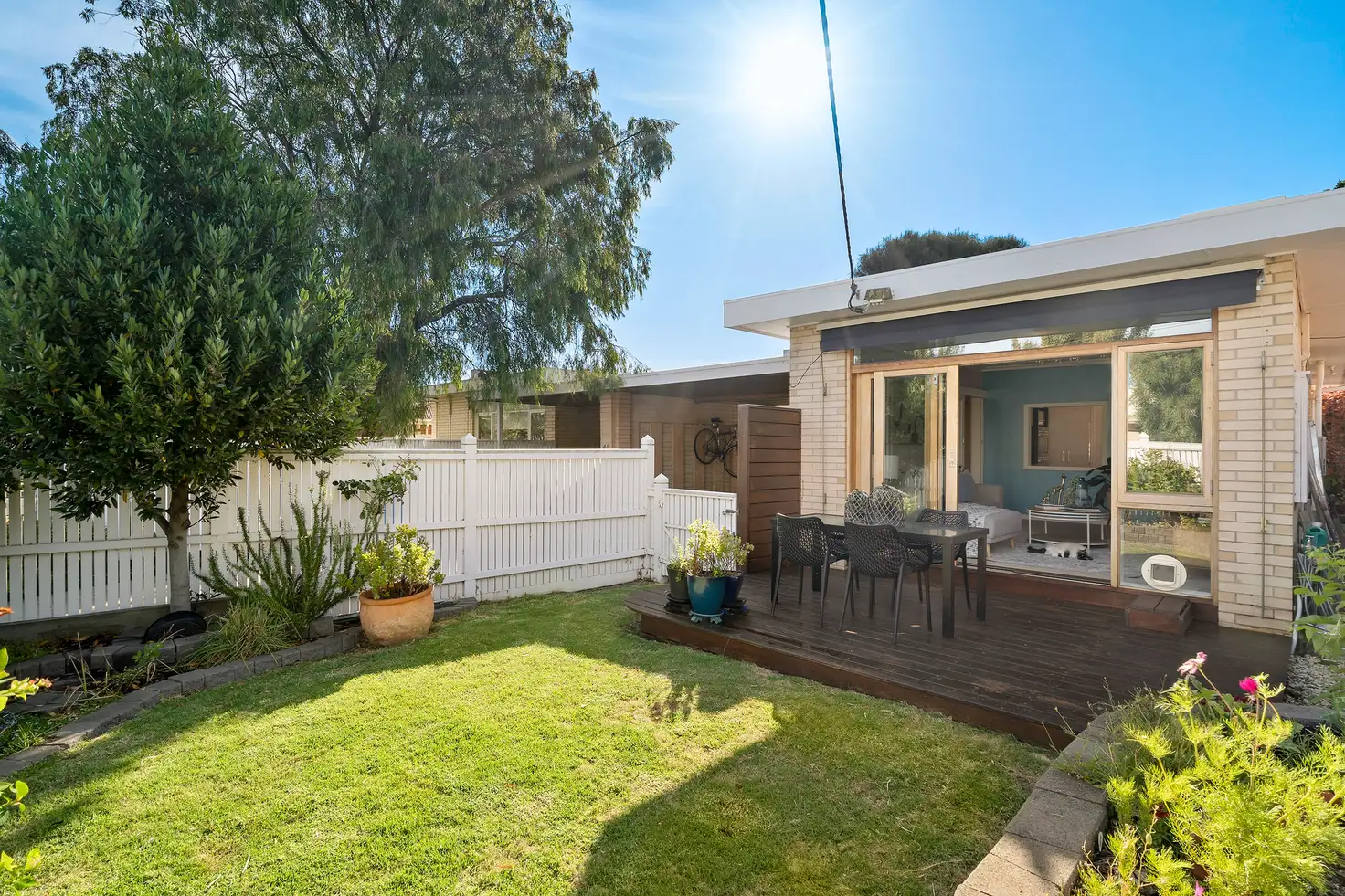 Main view of Homely unit listing, 1/41 Tramway Parade, Beaumaris VIC 3193