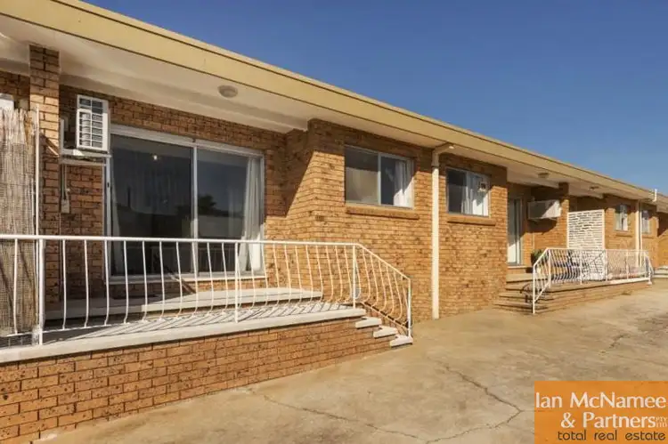 Main view of Homely townhouse listing, 2/25 Broughton Place, Queanbeyan NSW 2620