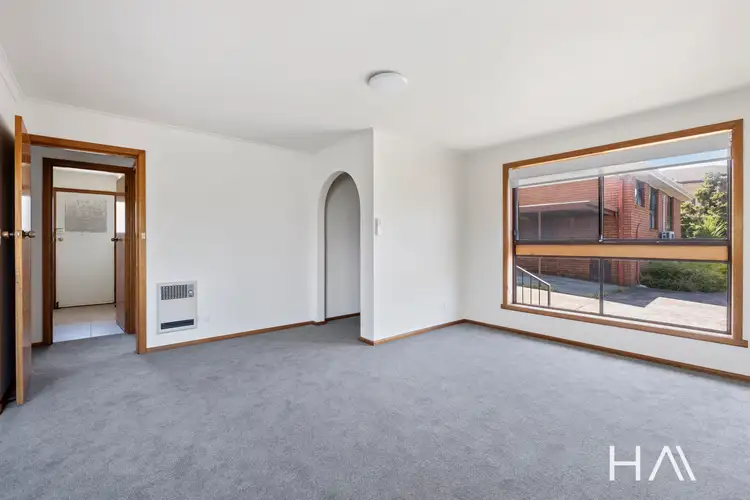Sixth view of Homely villa listing, 2/70 Tilanbi Street, Howrah TAS 7018