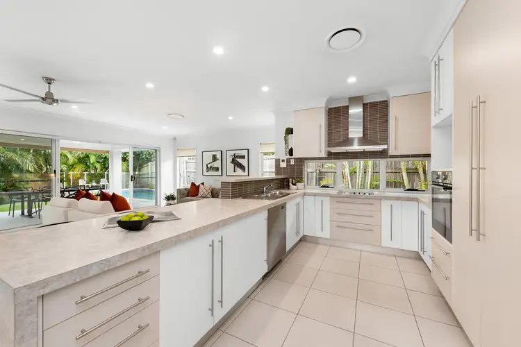 Fifth view of Homely house listing, 4 Goodenia Crescent, Seventeen Mile Rocks QLD 4073